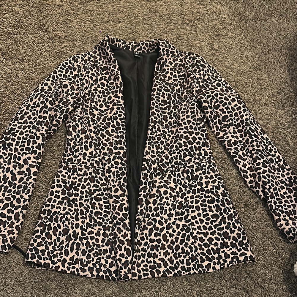 Windsor Black and Cream Leopard Print Blazer